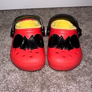 Crocs Classic Lined Disney Clogs, Mickey size 5T